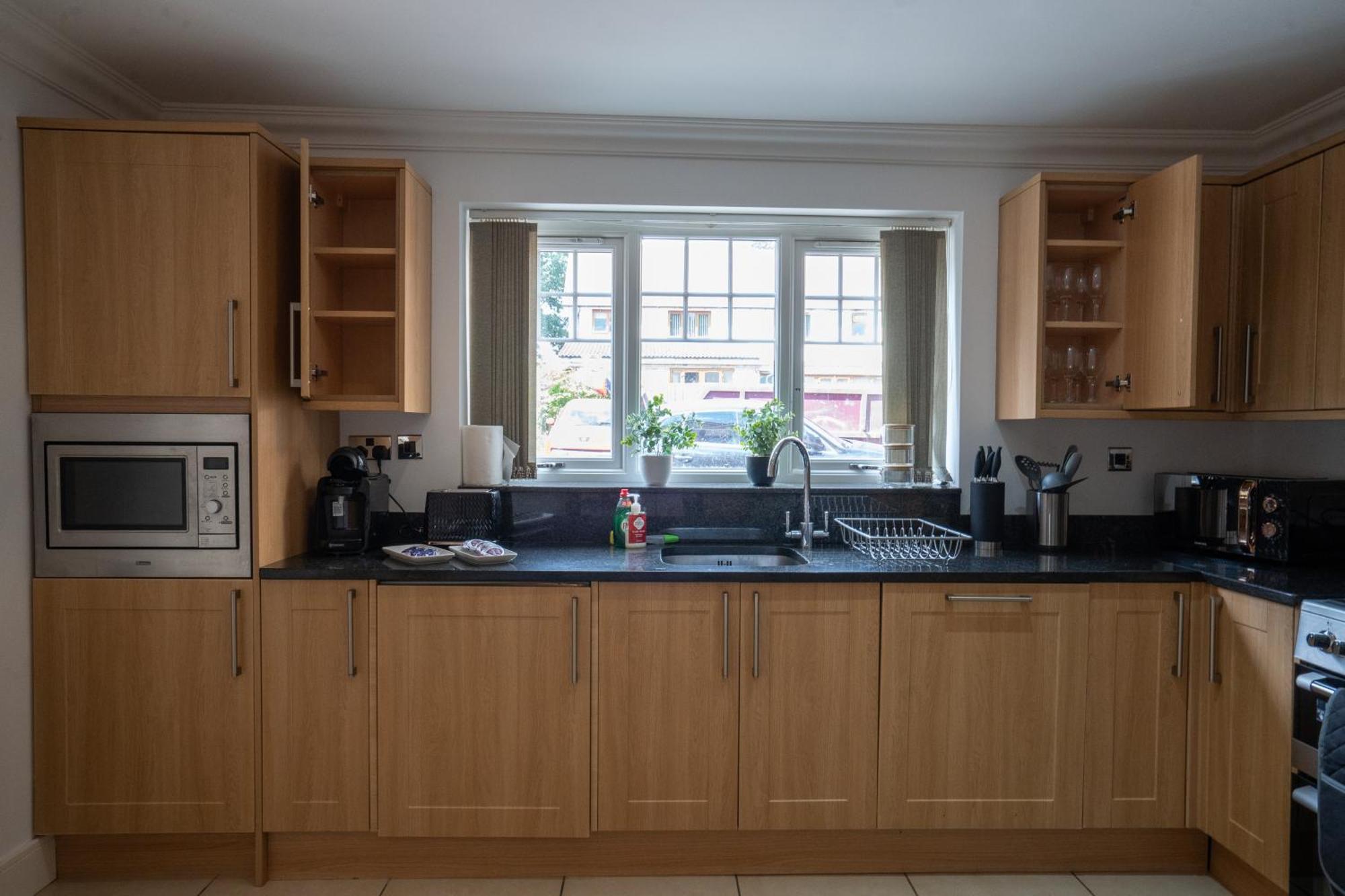 Villa Emirates House, Luxe 5 Bed, With King Sized Beds, Next To Aiport & Nec, Jlr 5 Mins Marston Green Exterior foto