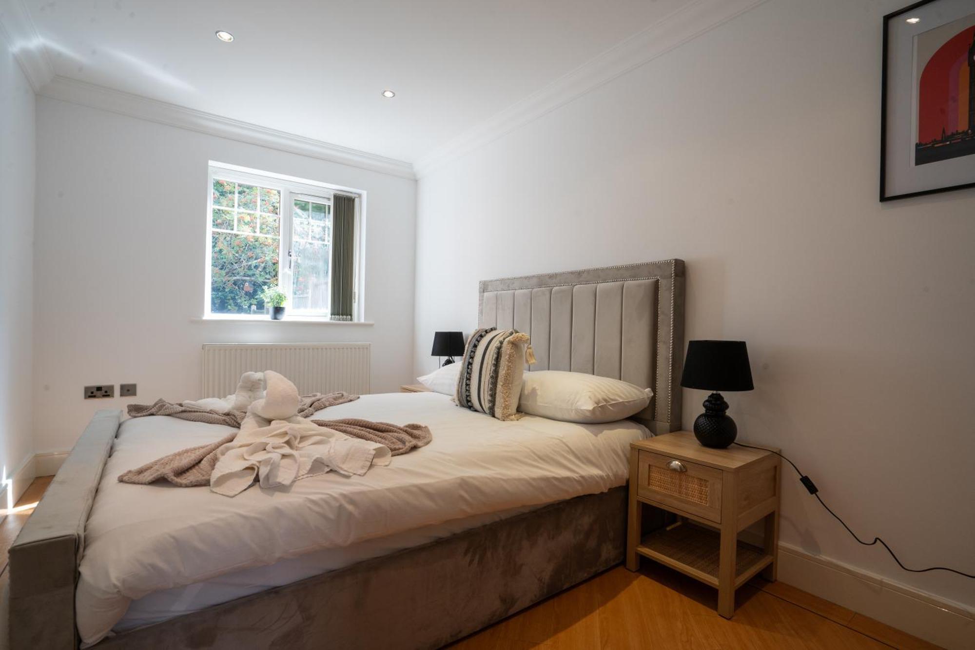 Villa Emirates House, Luxe 5 Bed, With King Sized Beds, Next To Aiport & Nec, Jlr 5 Mins Marston Green Exterior foto